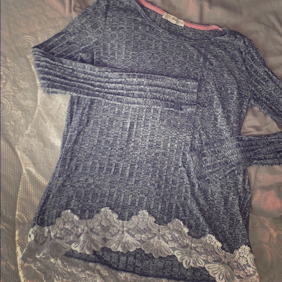 Long sleeved shirt - Picture 1 of 2